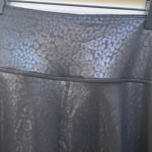Zella black animal sheen 7/8 leggings Sz XXL - Picture 4 of 10